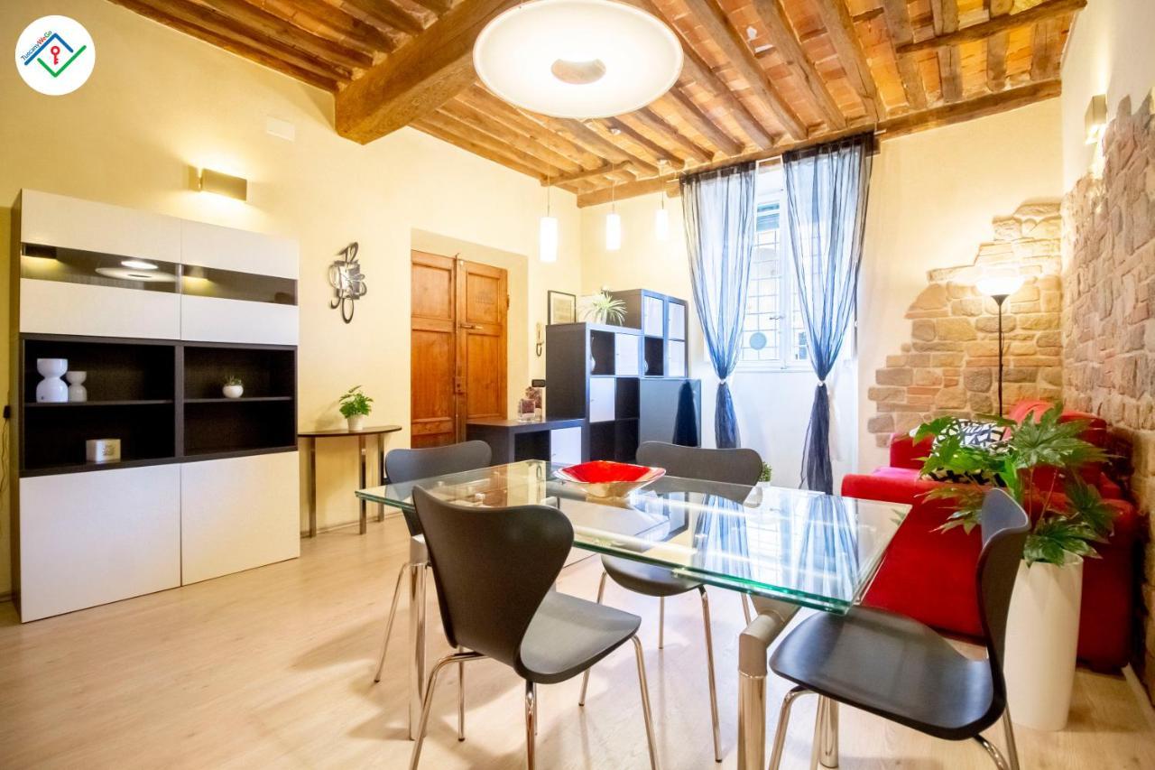 Antica Piazza Apartment By Tuscanywego Lukka Zewnętrze zdjęcie