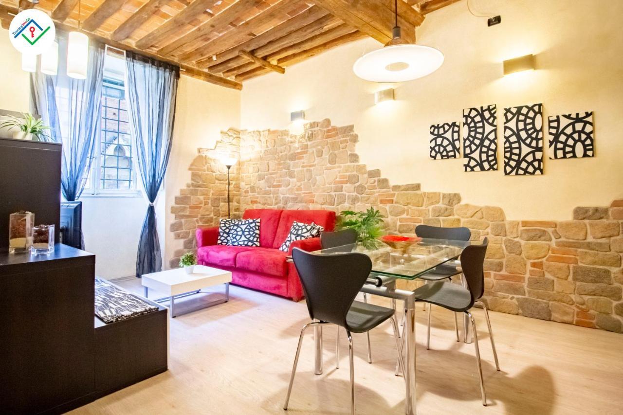 Antica Piazza Apartment By Tuscanywego Lukka Zewnętrze zdjęcie