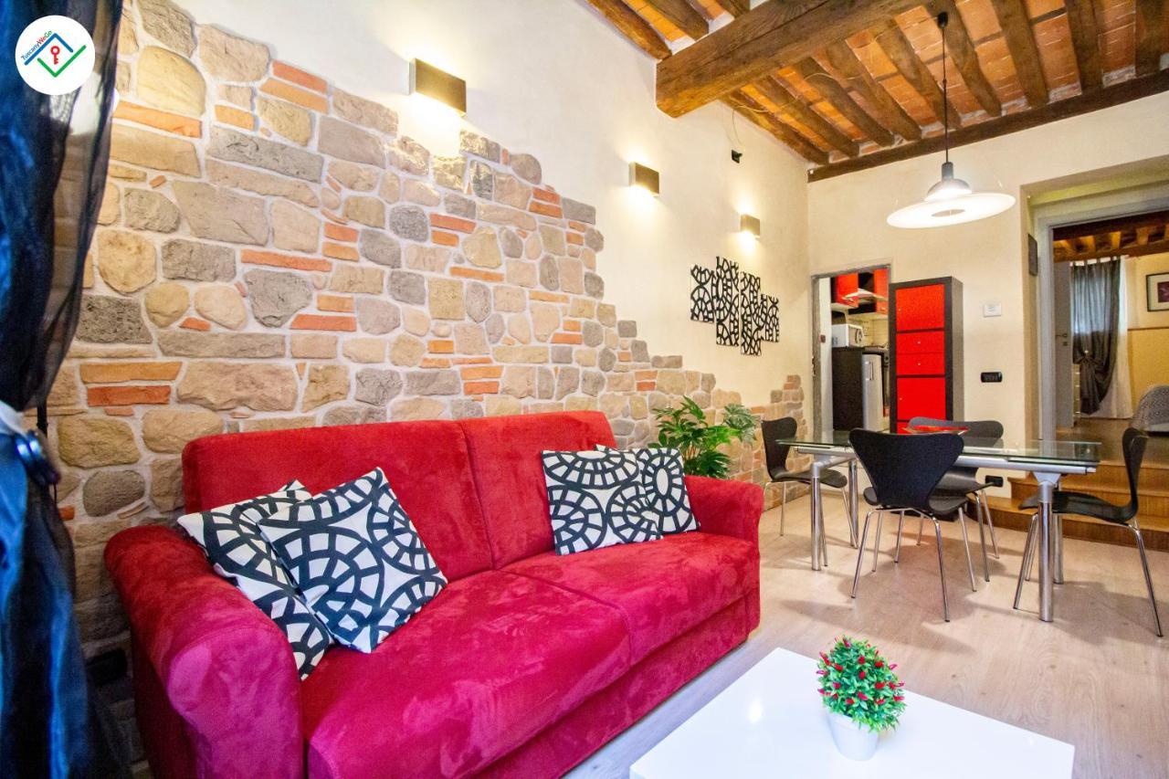 Antica Piazza Apartment By Tuscanywego Lukka Zewnętrze zdjęcie