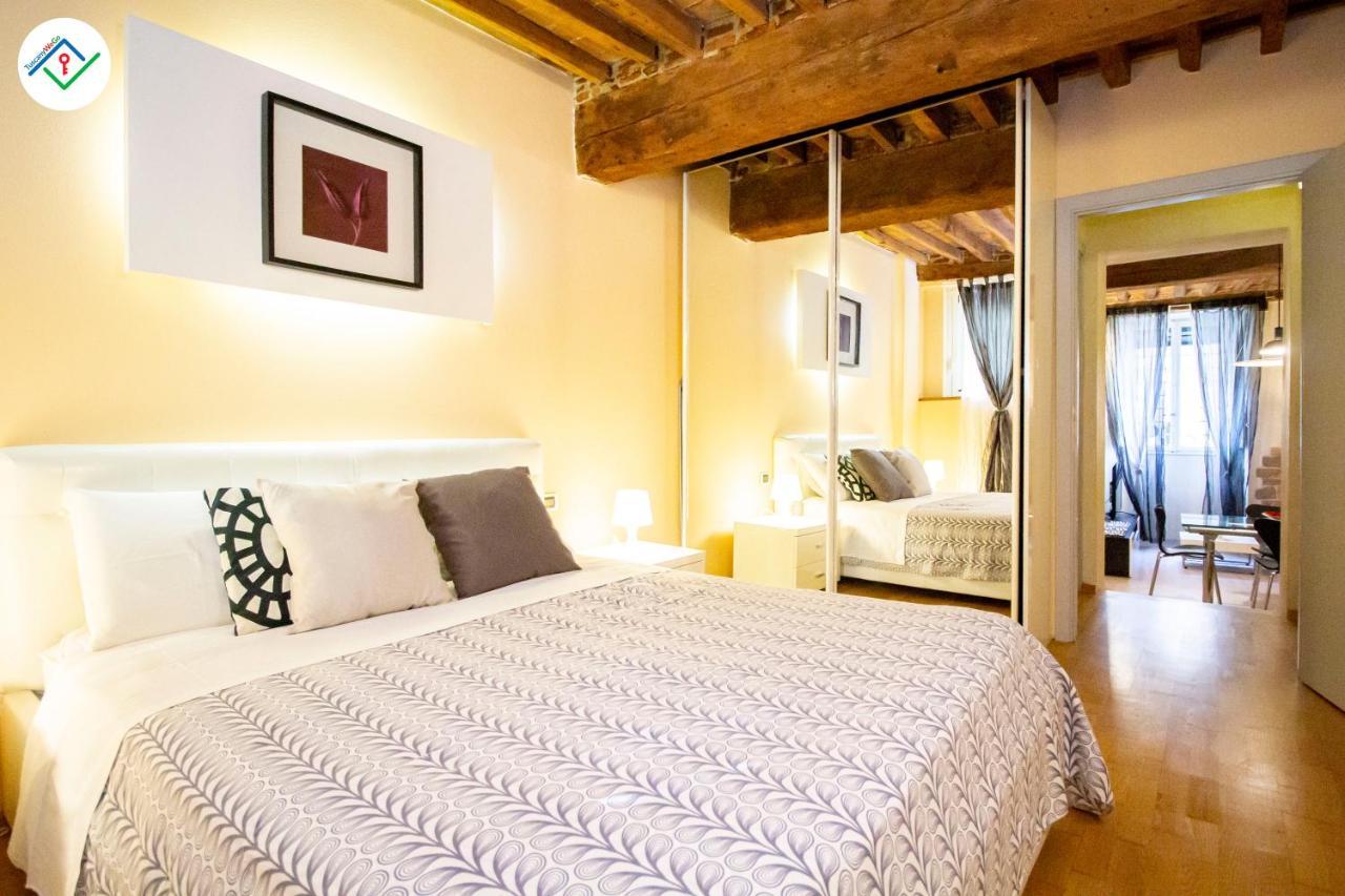 Antica Piazza Apartment By Tuscanywego Lukka Zewnętrze zdjęcie